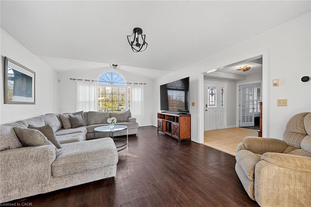 8 Talbot Road Property Photo 18
