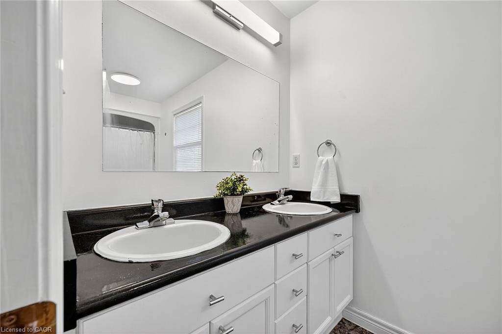 8 Talbot Road Property Photo 29