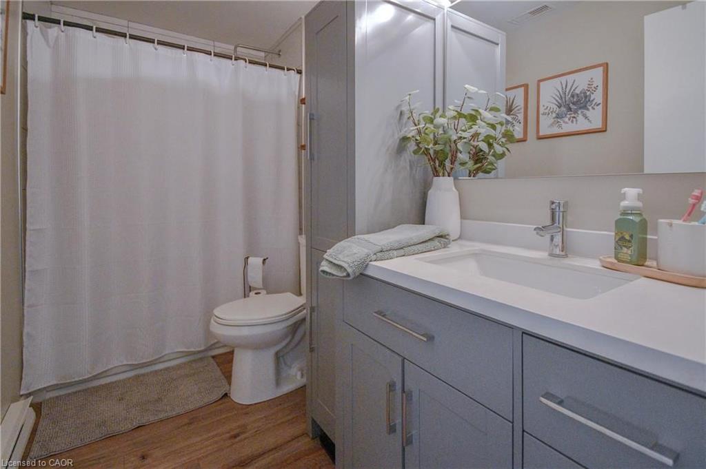 2-25 Elgin Street N Property Photo 5