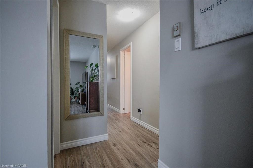 2-25 Elgin Street N Property Photo 8