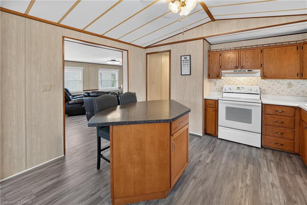267-3033 Townline Road Property Photo 9