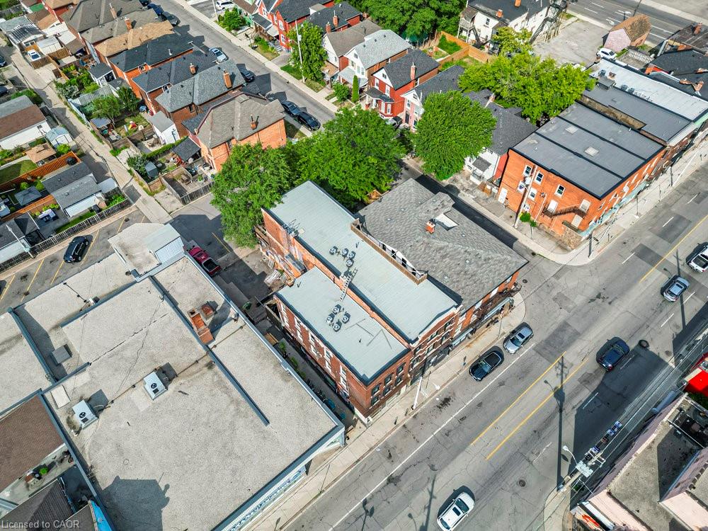 204-433 Barton Street E Property Photo 15
