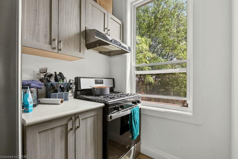 204-433 Barton Street E Property Photo 26