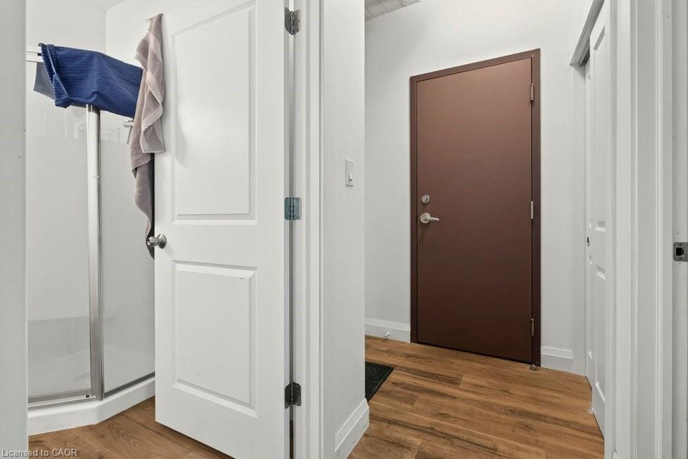 204-433 Barton Street E Property Photo 38