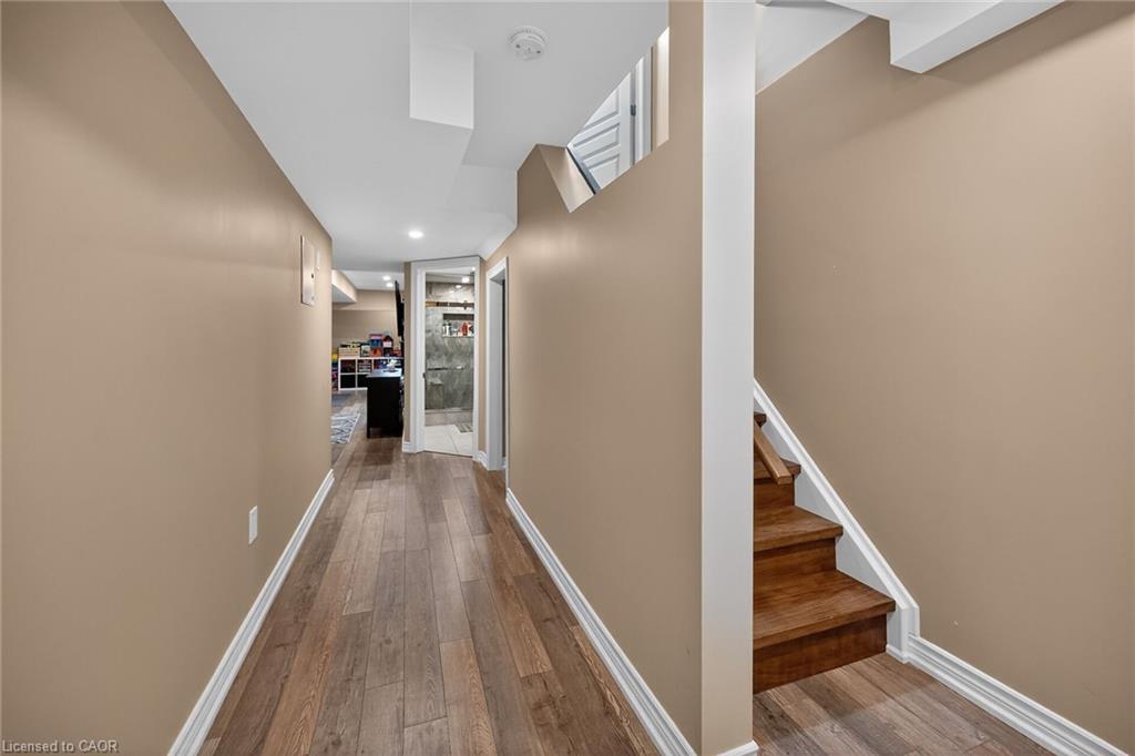 149 Kinsman Drive Property Photo 10