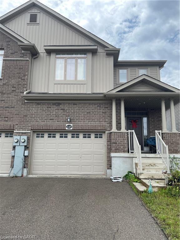 449 Avens Street Property Photo 1