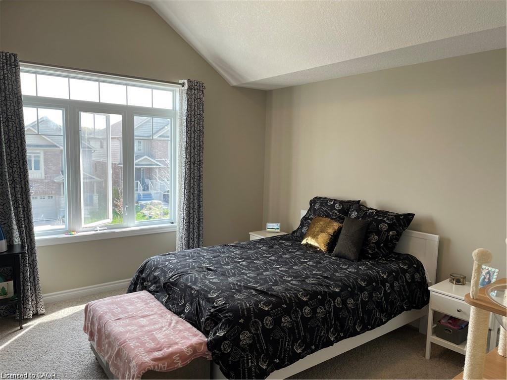 449 Avens Street Property Photo 5