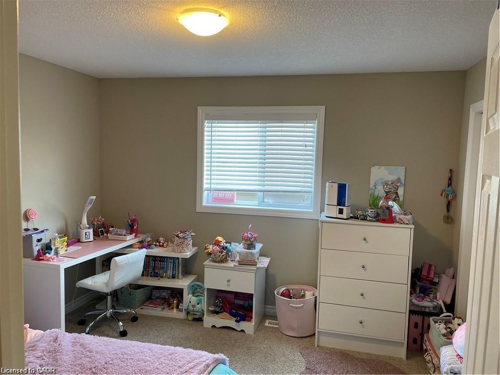 449 Avens Street Property Photo 8
