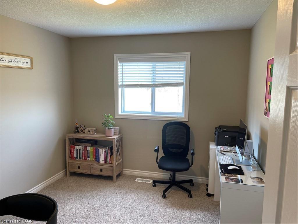 449 Avens Street Property Photo 9