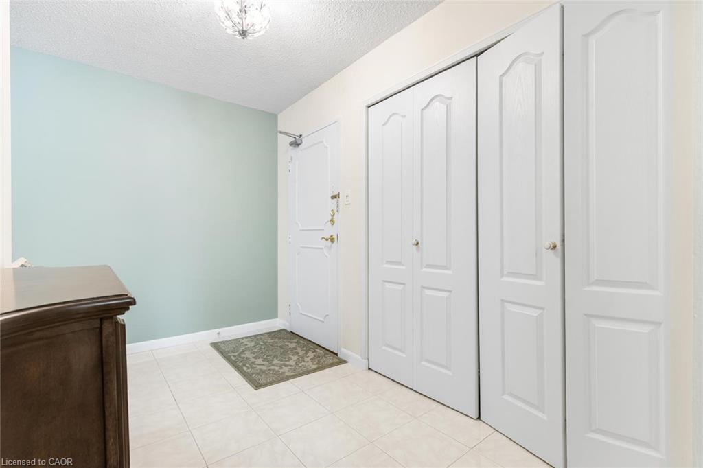 102-2175 Marine Drive Property Photo 3