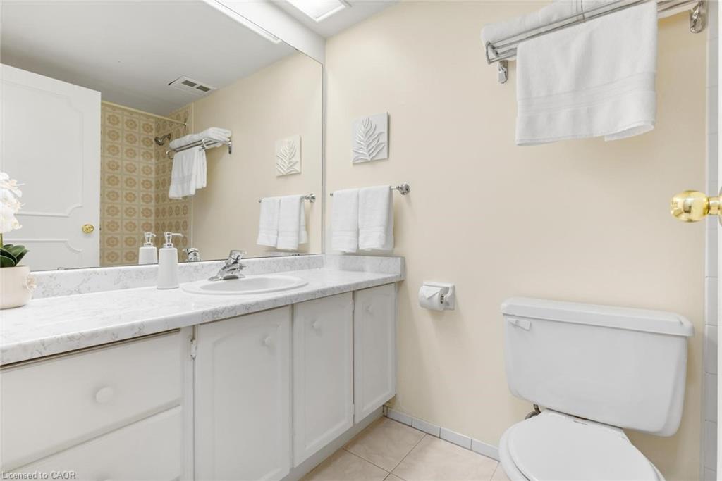 102-2175 Marine Drive Property Photo 22