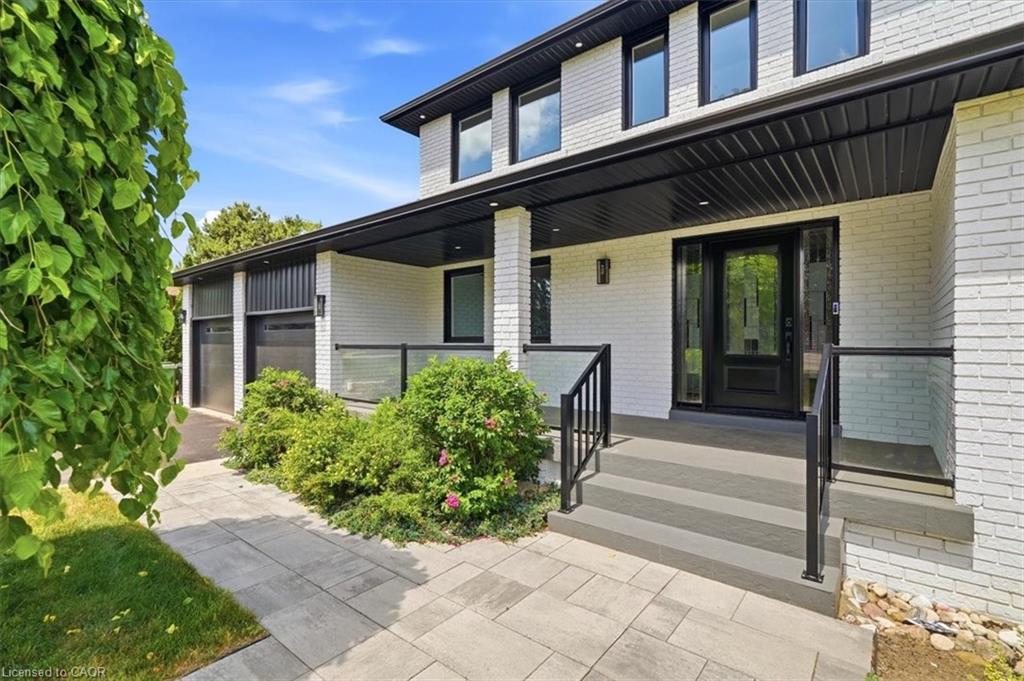 82 Marilyn Street Property Photo 3