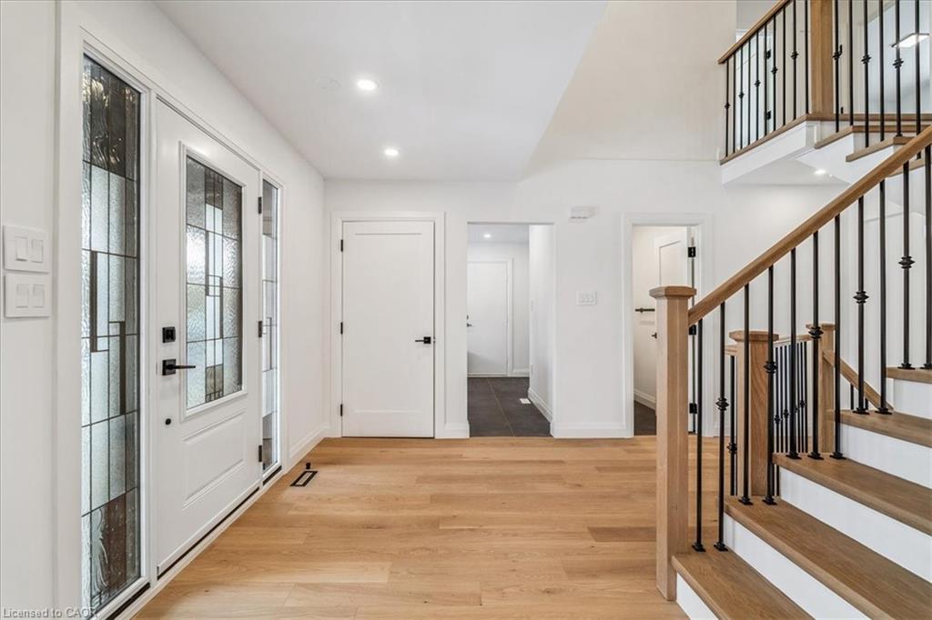 82 Marilyn Street Property Photo 5