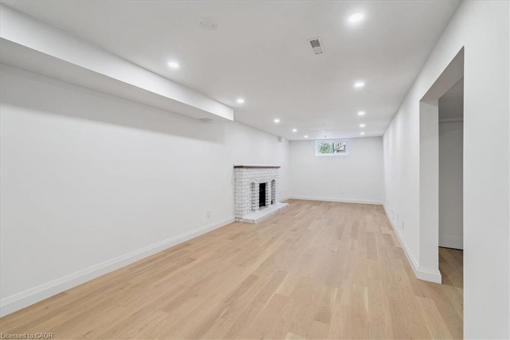 82 Marilyn Street Property Photo 31