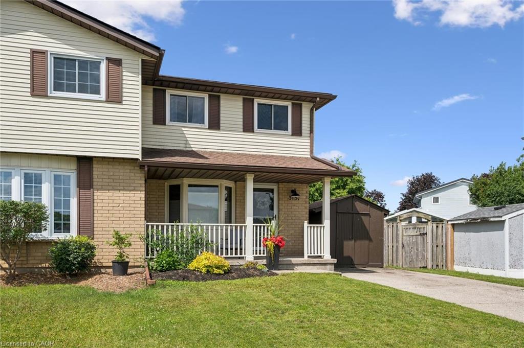 B-315 Mayview Crescent Property Photo 3