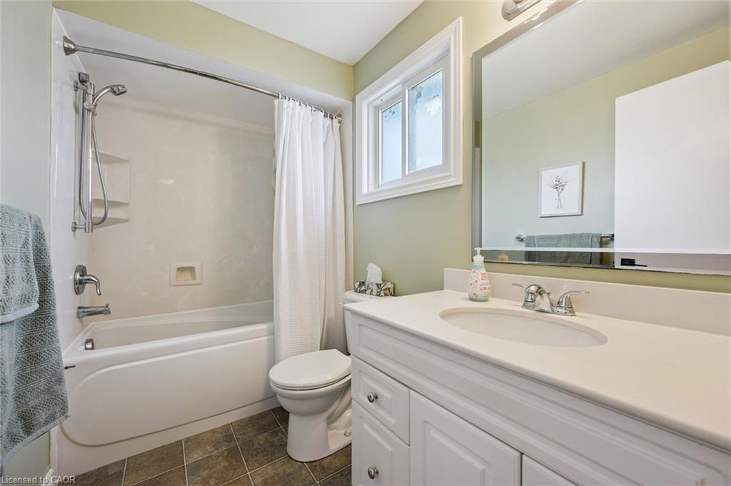 B-315 Mayview Crescent Property Photo 24
