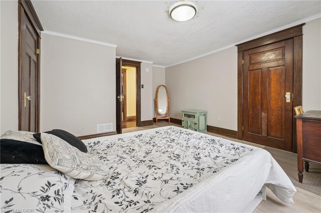 838 Moore Street Property Photo 23