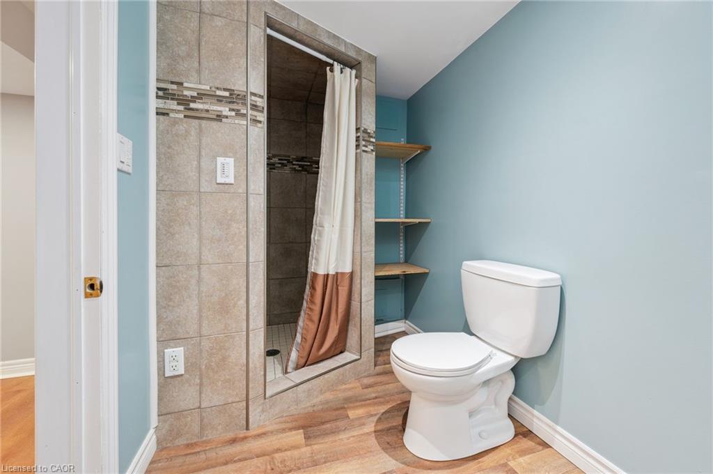 838 Moore Street Property Photo 29