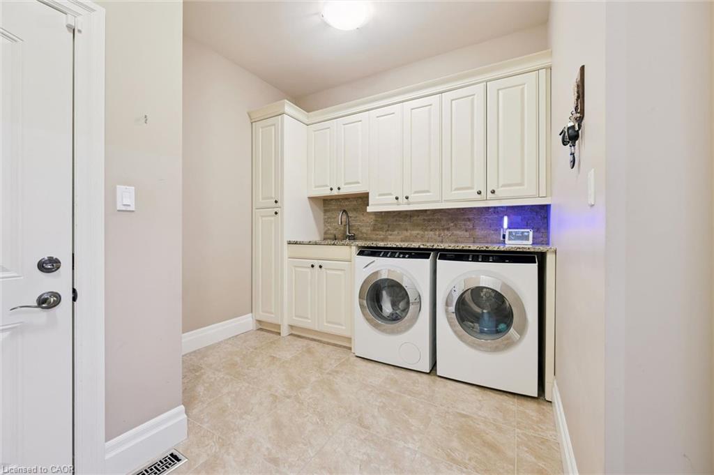 596 Regal Place Property Photo 32