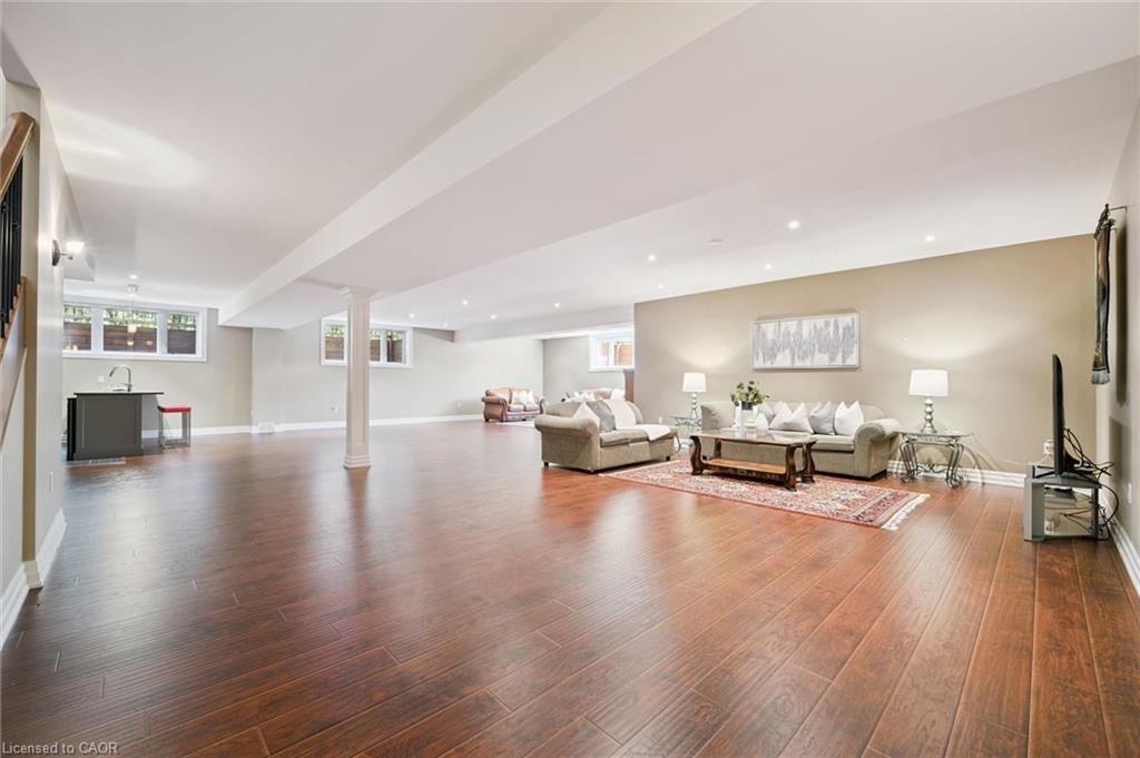 596 Regal Place Property Photo 33