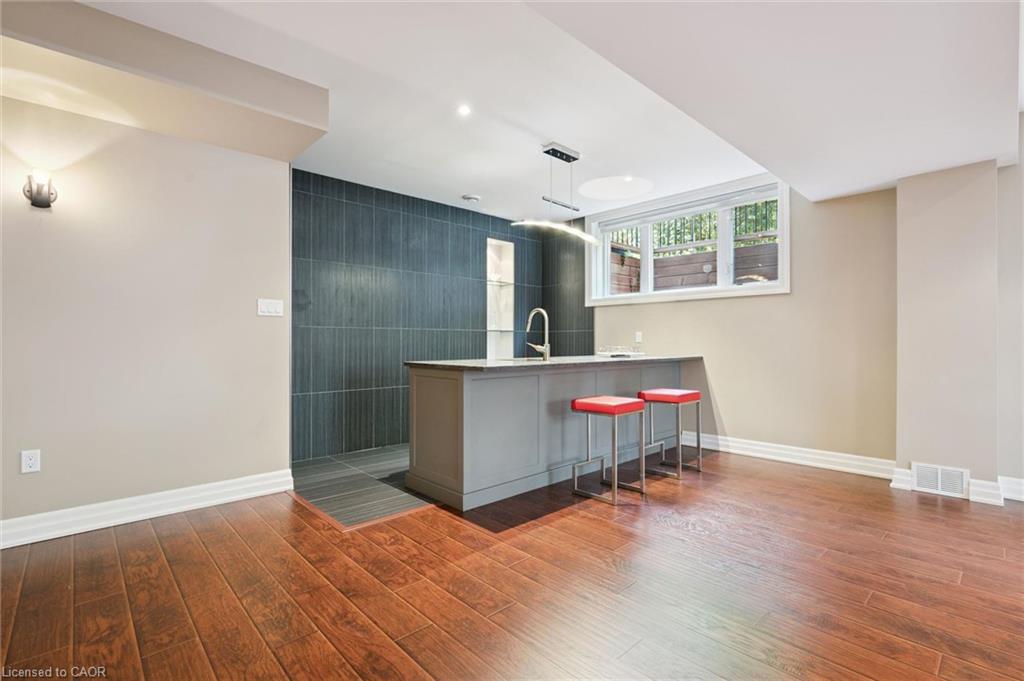 596 Regal Place Property Photo 40