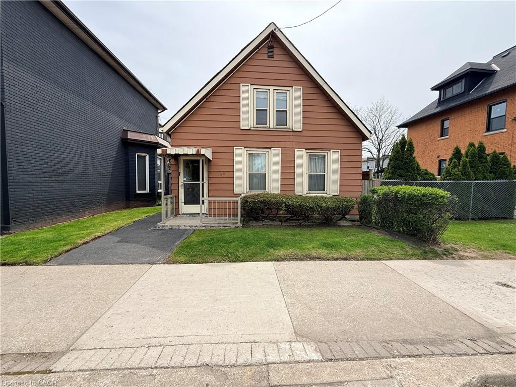 358 Barton Street E Property Photo 1
