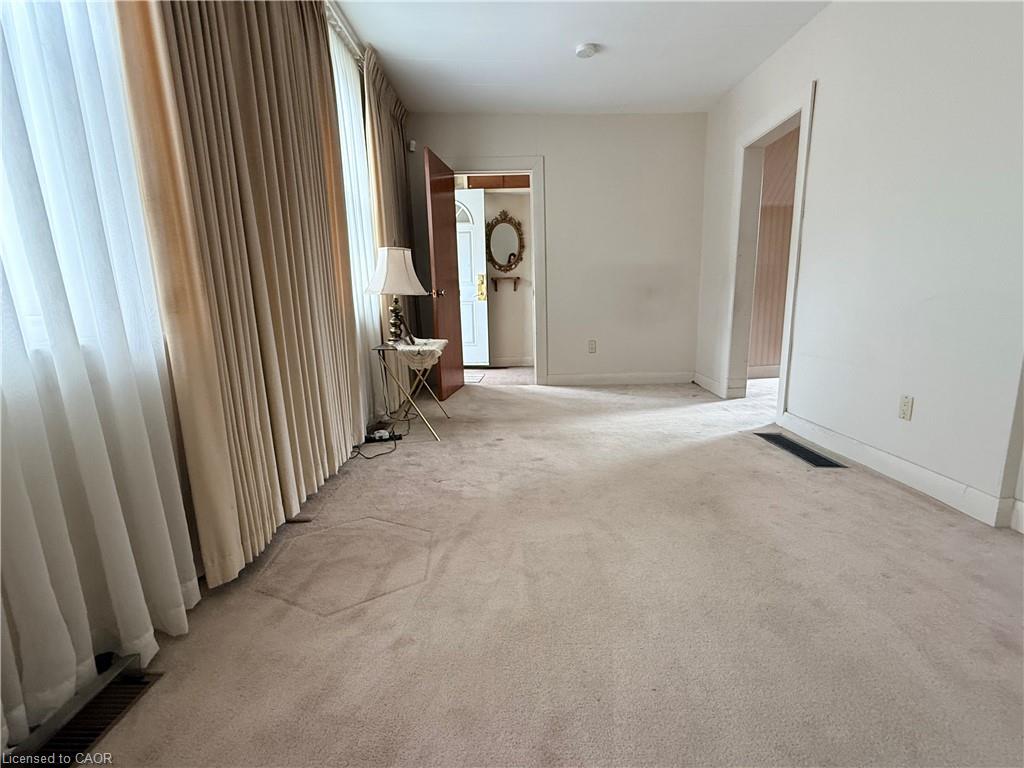 358 Barton Street E Property Photo 5