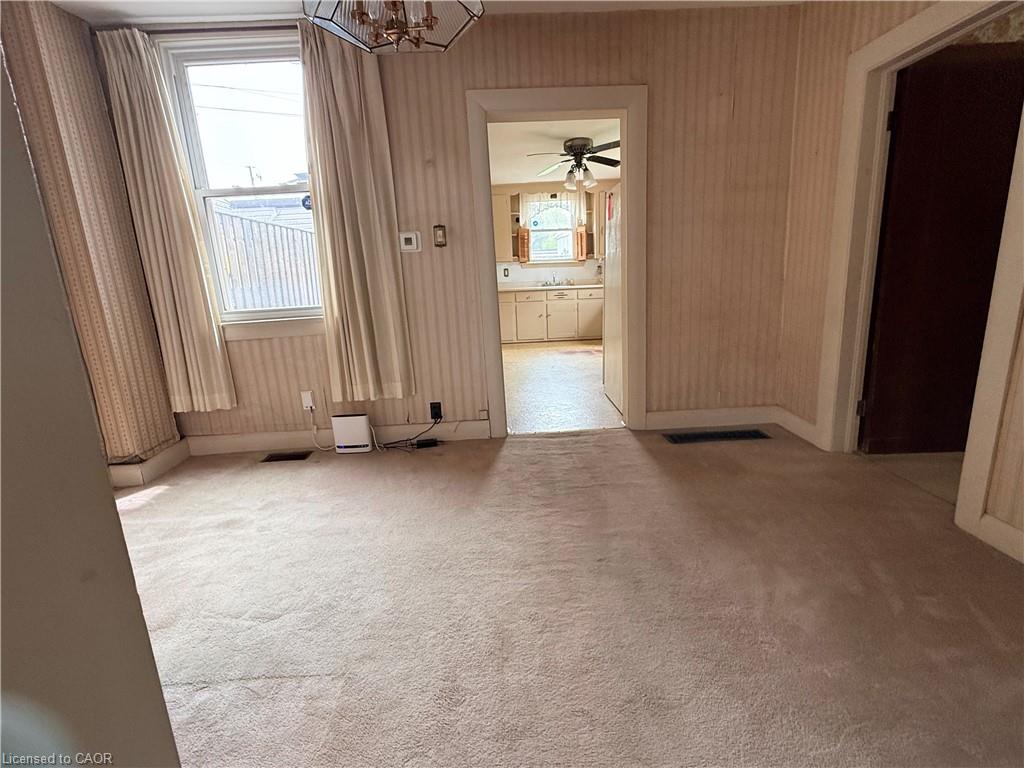 358 Barton Street E Property Photo 8
