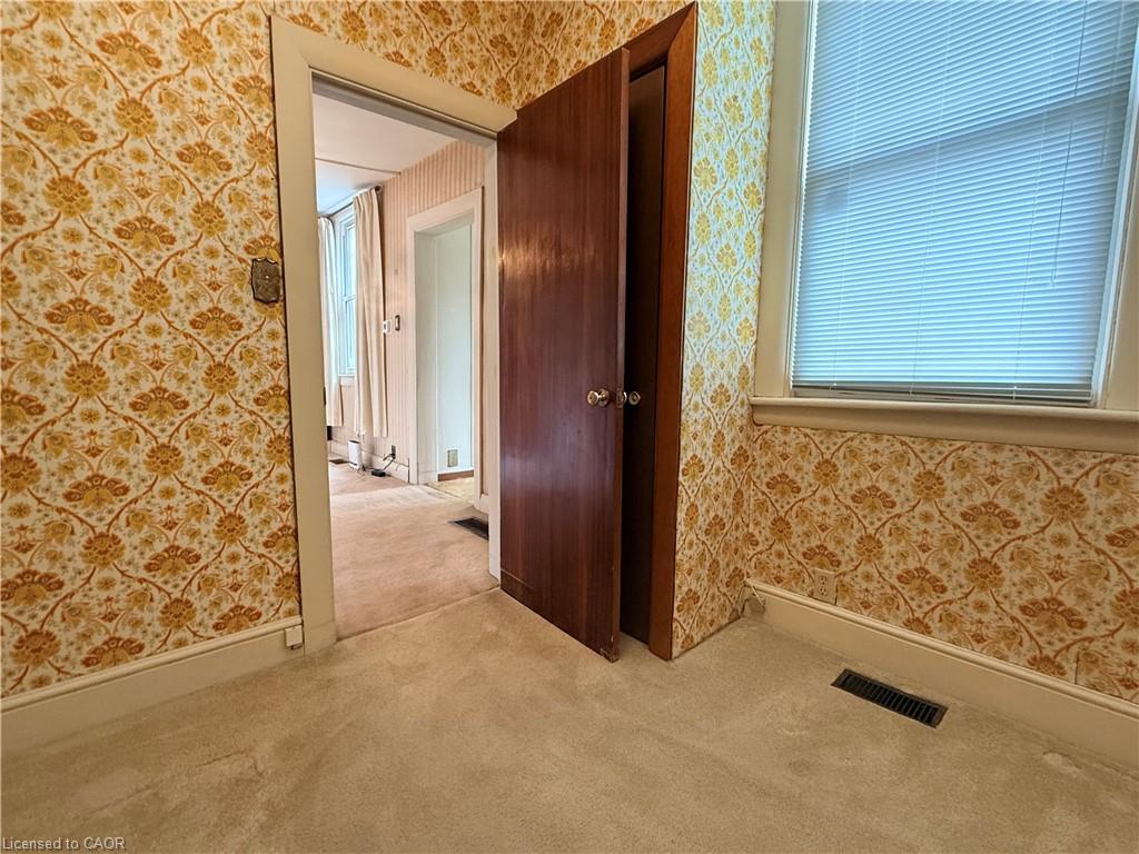 358 Barton Street E Property Photo 12