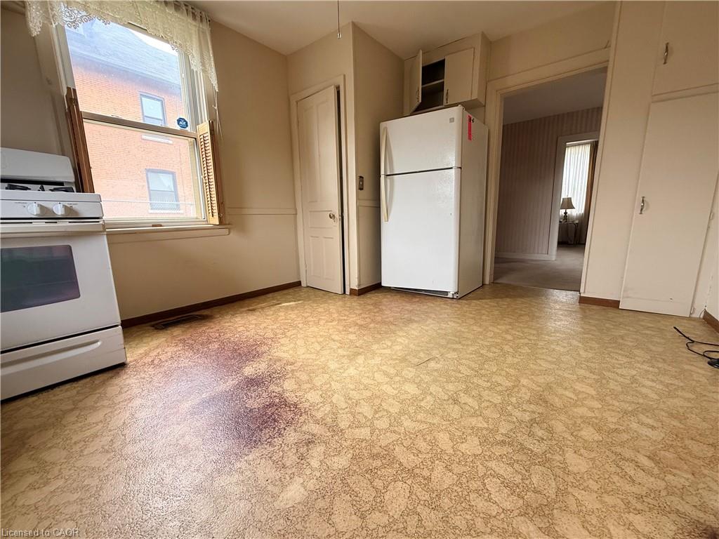 358 Barton Street E Property Photo 15
