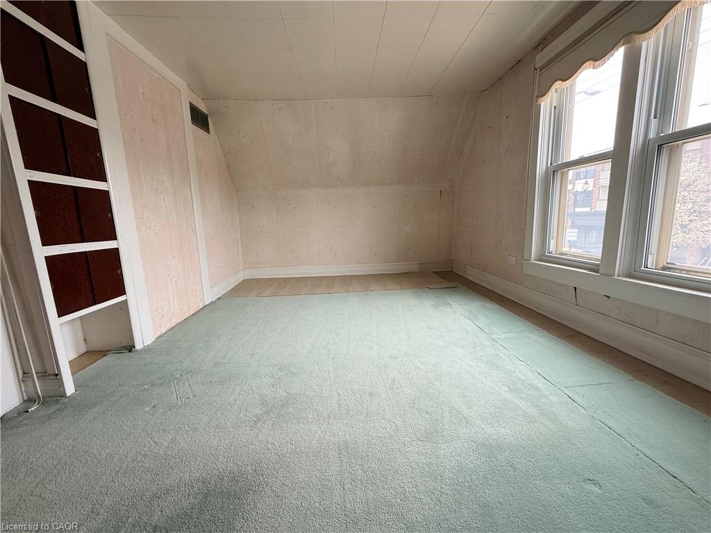 358 Barton Street E Property Photo 21