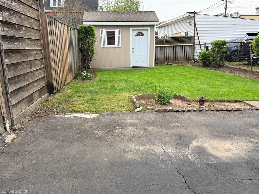 358 Barton Street E Property Photo 28
