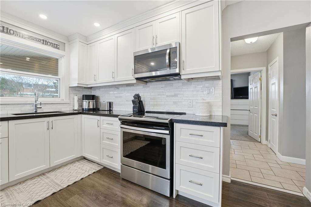 473 Mohawk Road W Property Photo 16