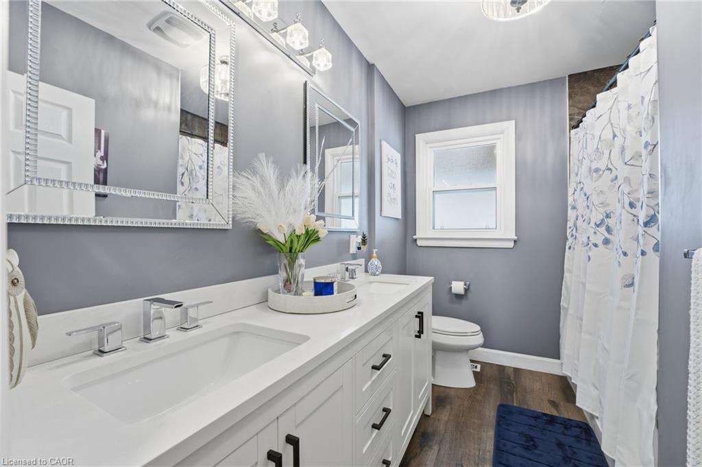 473 Mohawk Road W Property Photo 19