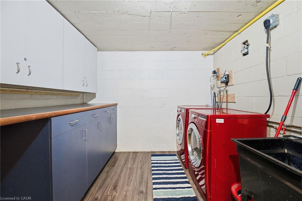 473 Mohawk Road W Property Photo 28