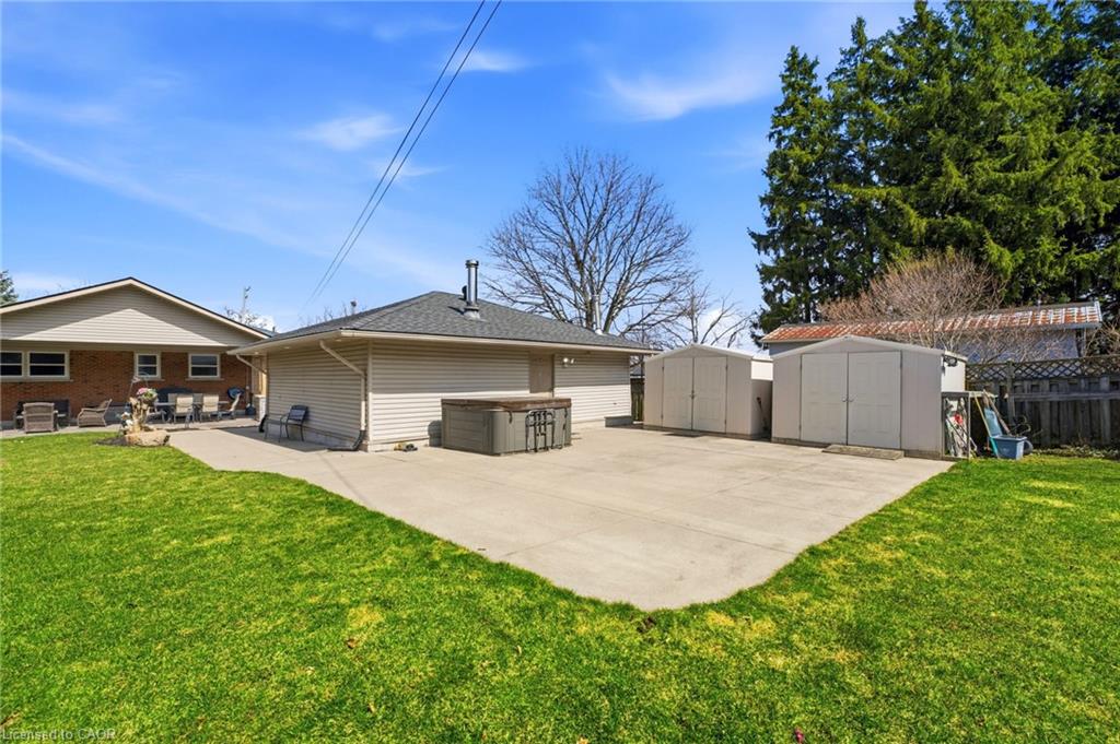 473 Mohawk Road W Property Photo 43
