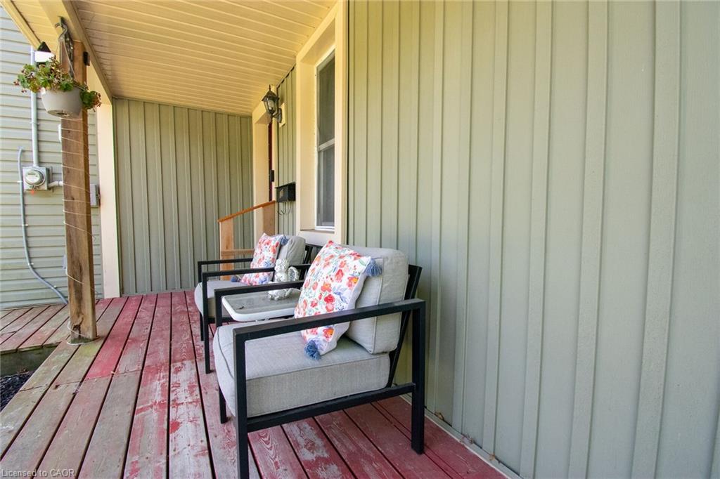 120 Cross Street E Property Photo 5