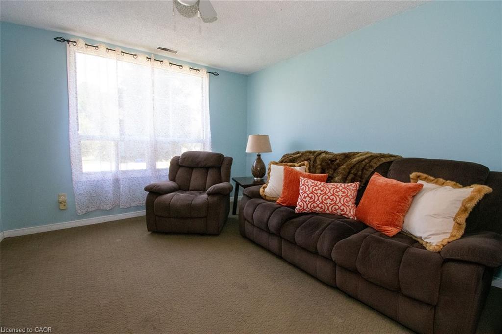 120 Cross Street E Property Photo 7
