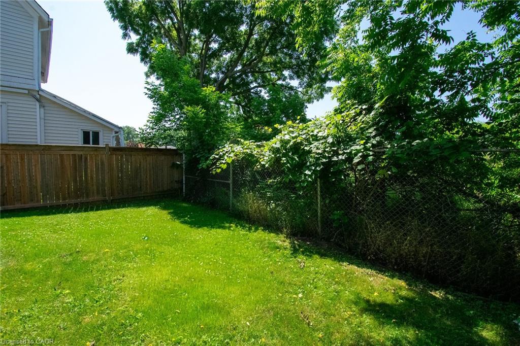 120 Cross Street E Property Photo 44