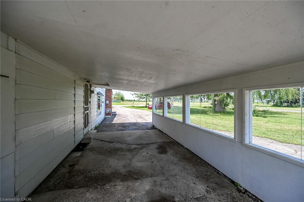 114 Second Road E Property Photo 47