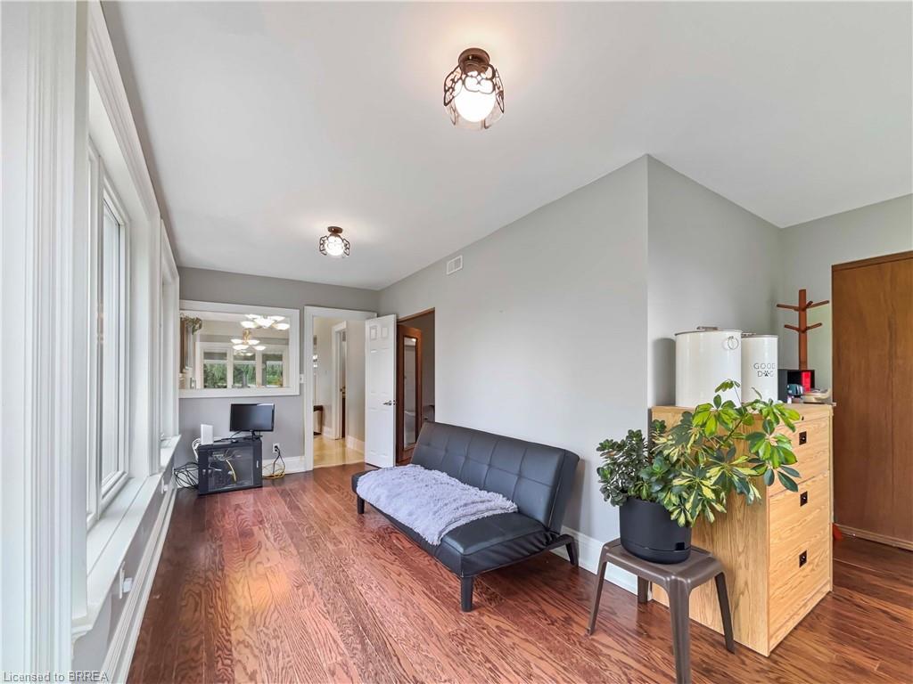 138 Cockshutt Road Property Photo 10