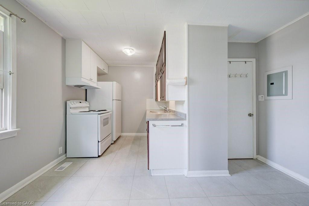 30 Foell Street Property Photo 8