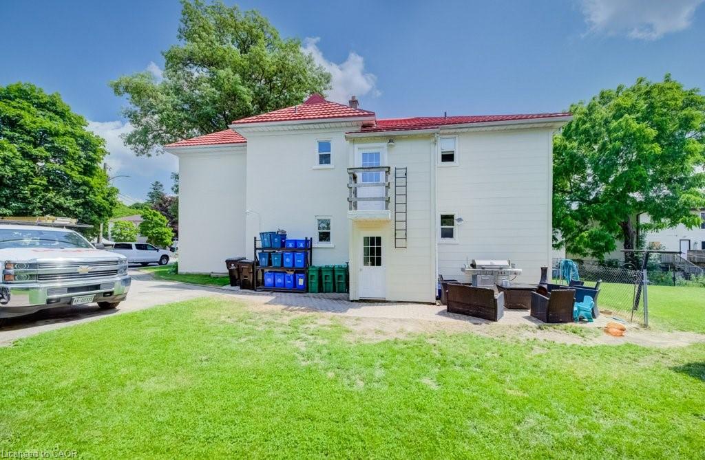 30 Foell Street Property Photo 33
