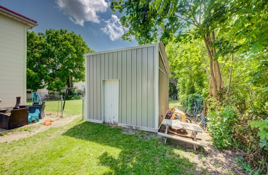 30 Foell Street Property Photo 34