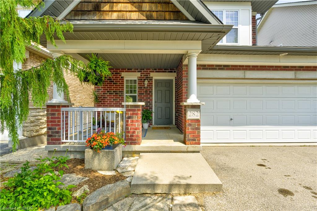 282 Carrington Drive Property Photo 3