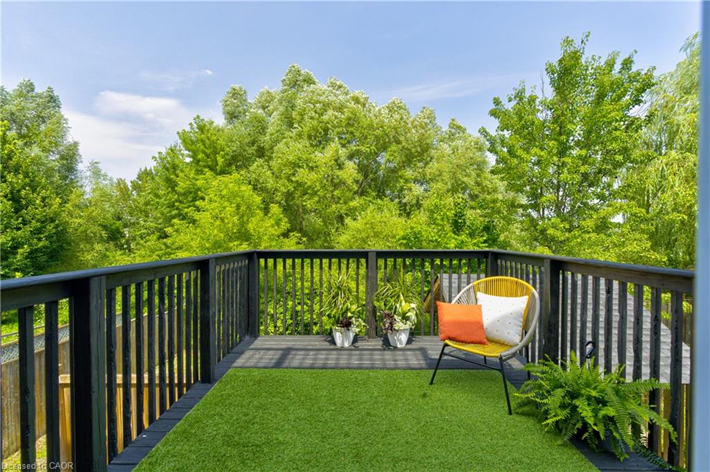 282 Carrington Drive Property Photo 11