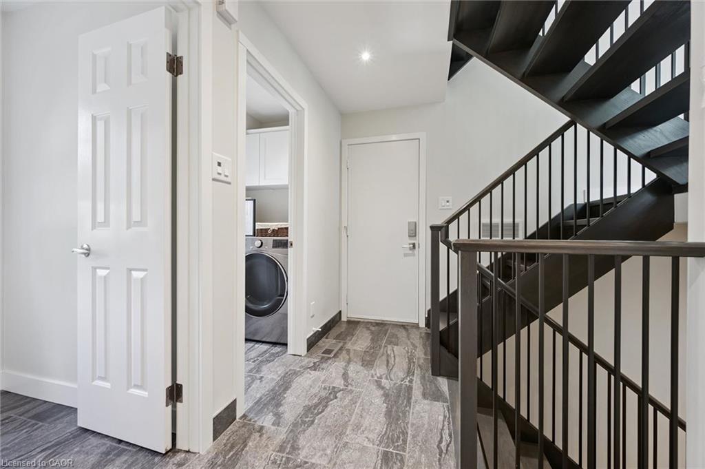 1-64 Allen Street W Property Photo 7