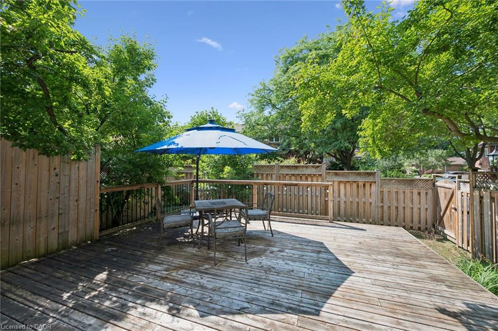 1-64 Allen Street W Property Photo 37