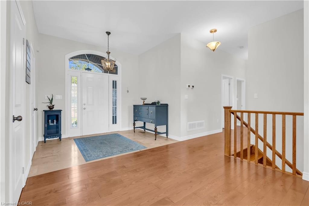 71 Newport Lane Property Photo 10