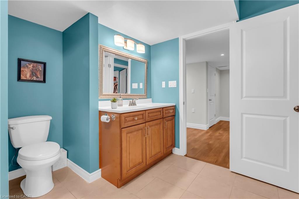 71 Newport Lane Property Photo 37